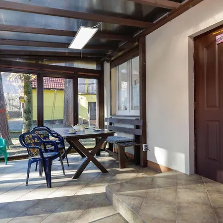 With Veranda Torunska By Renters 아파트 *