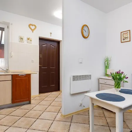 With Veranda Torunska By Renters 포비에로보