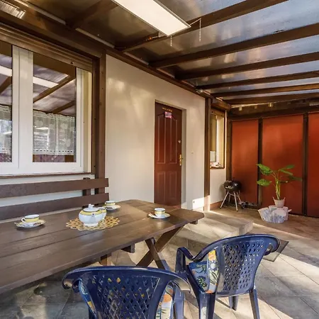 With Veranda Torunska By Renters *