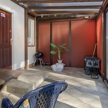 With Veranda Torunska By Renters