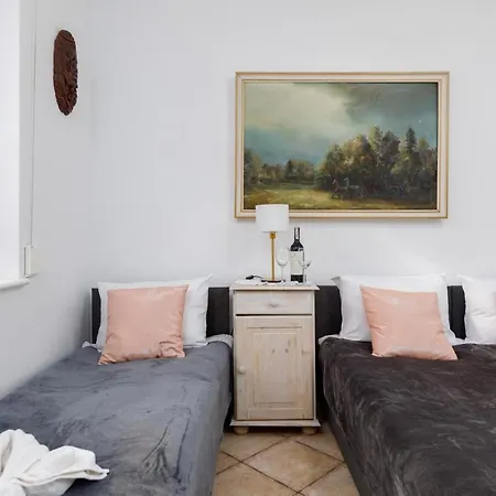 아파트 With Veranda Torunska By Renters *