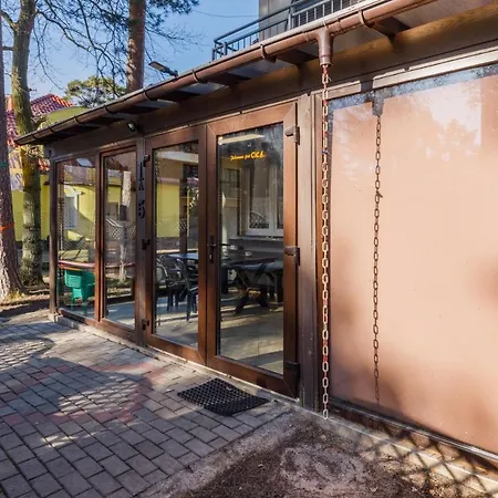 With Veranda Torunska By Renters 아파트 *