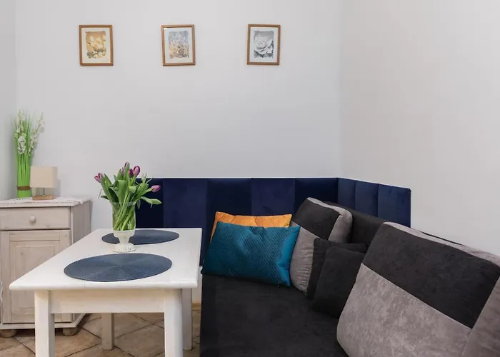 Appartement With Veranda Torunska By Renters Pobierowo