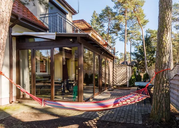 Appartement With Veranda Torunska By Renters *