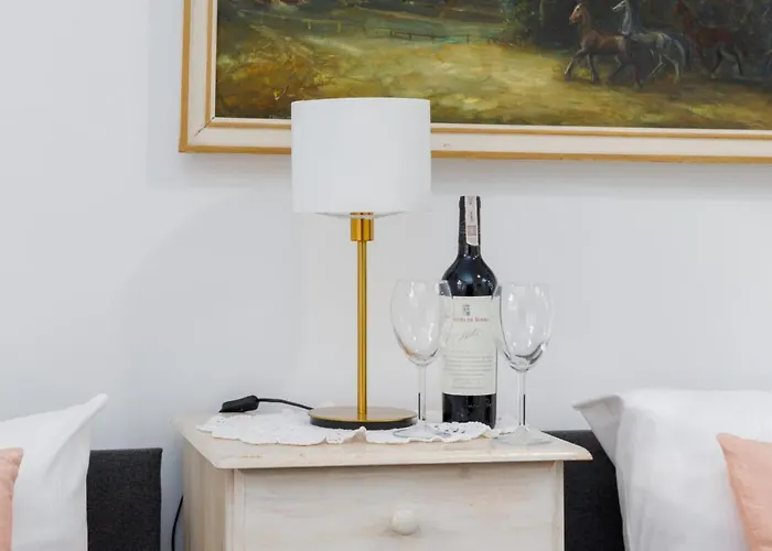 Appartement With Veranda Torunska By Renters *