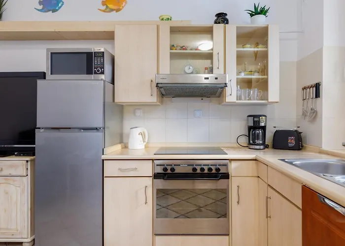 Appartement With Veranda Torunska By Renters